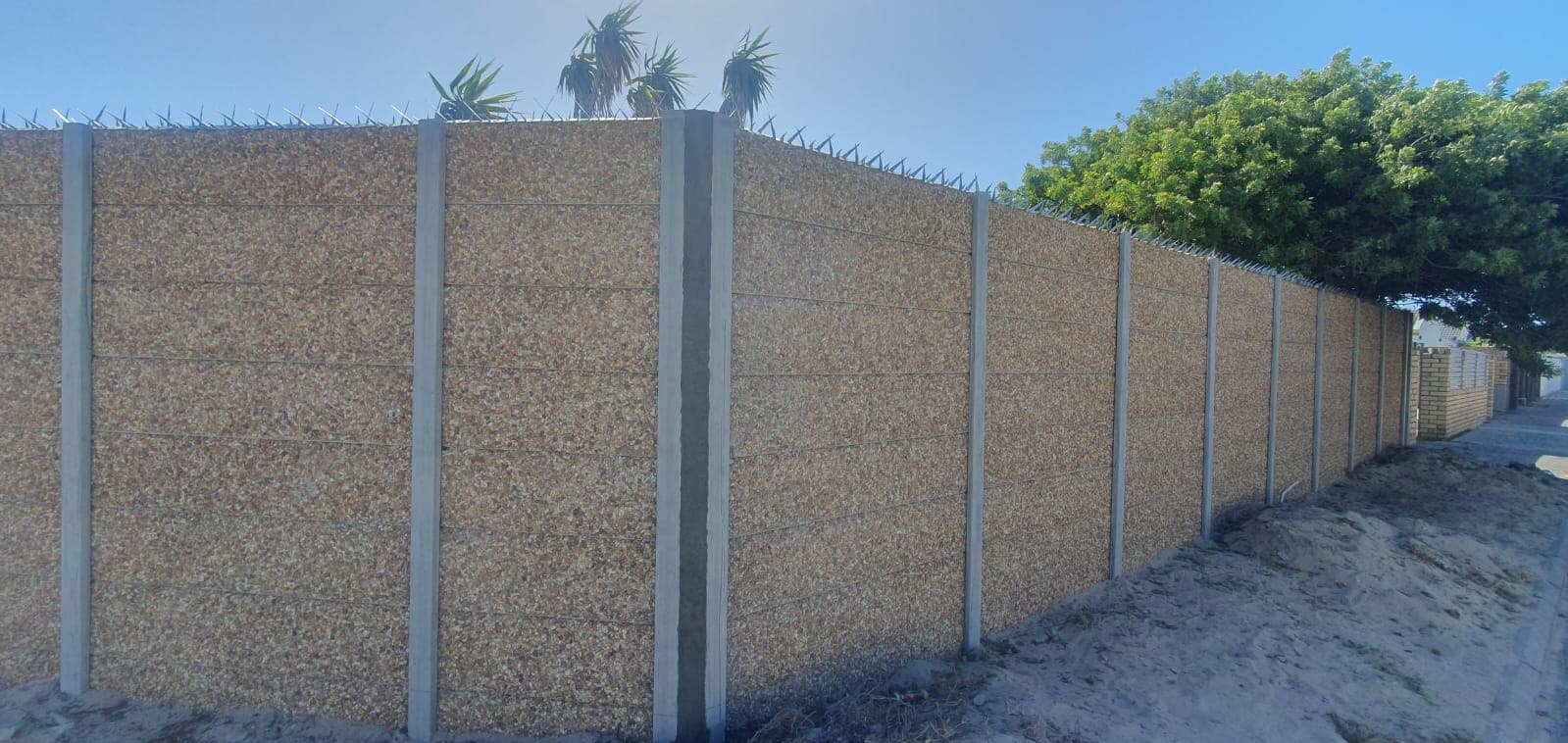 Electric fencing and security installation Cape Peninsula — Econo Projects